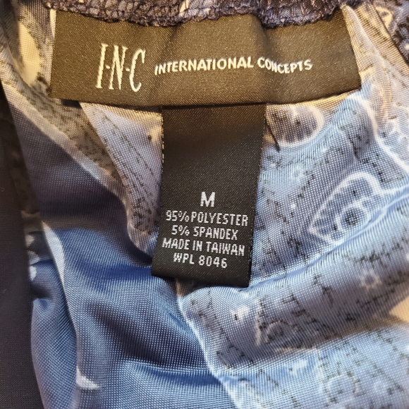 Dressy top - Picture 2 of 2